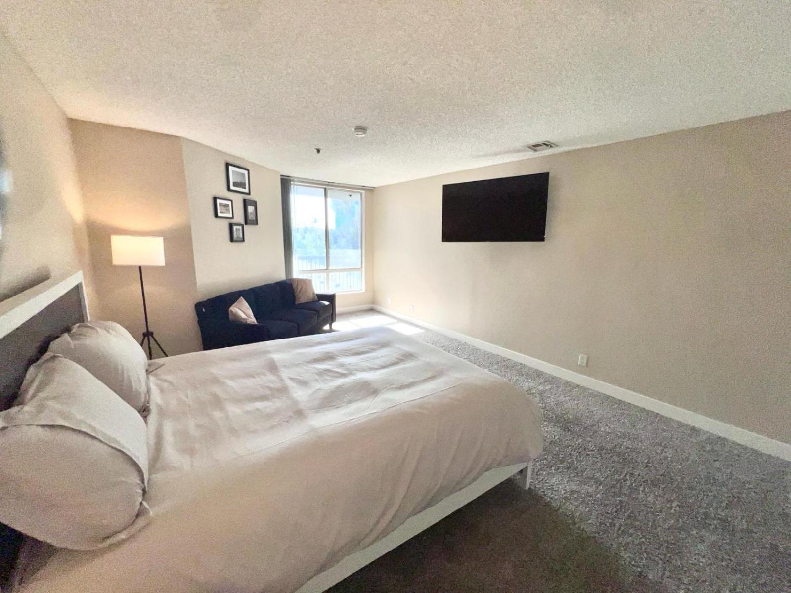 Hollywood Two Bedroom & Free Two Parking Spots Apartment Los Angeles Exterior photo