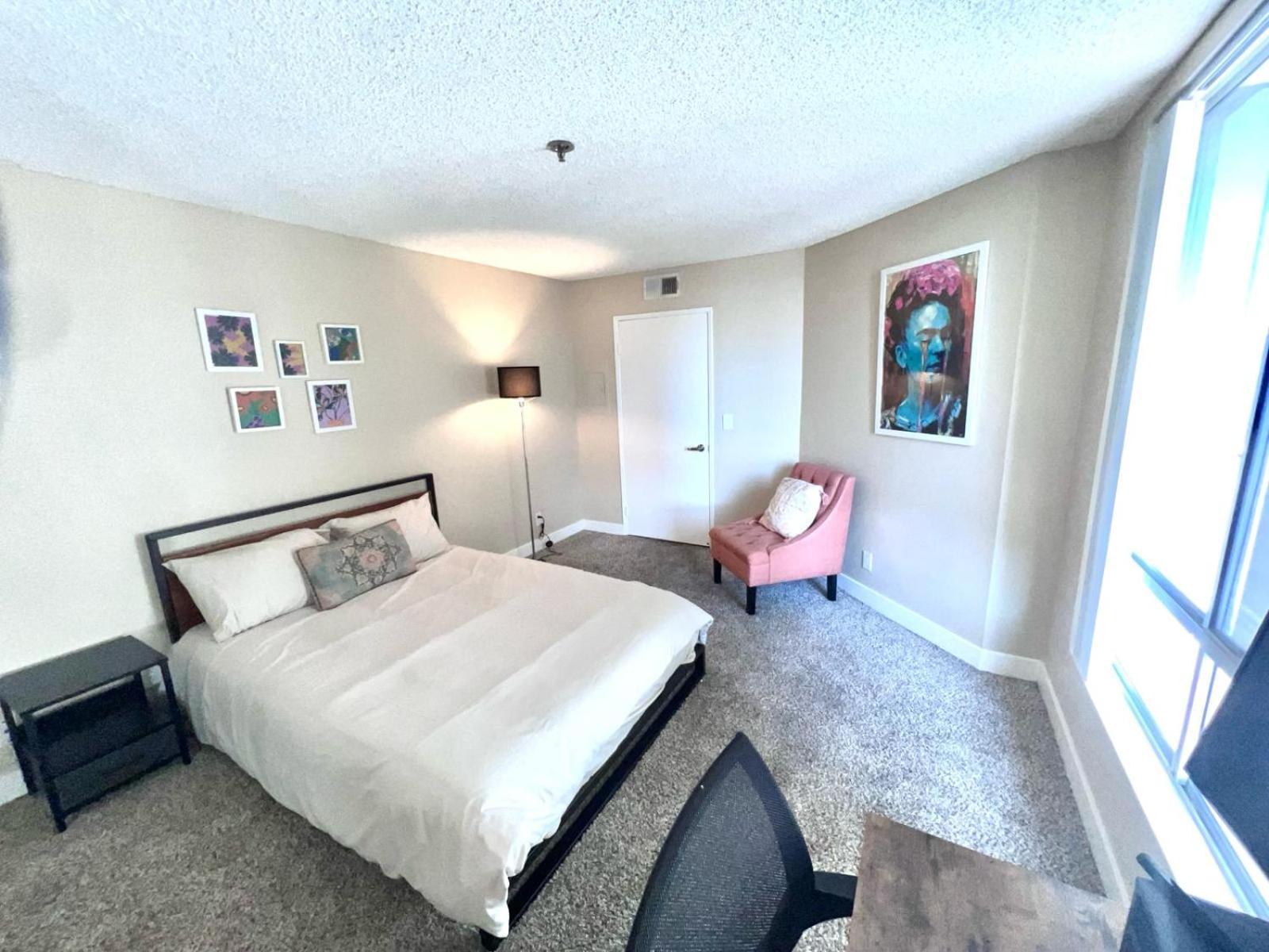 Hollywood Two Bedroom & Free Two Parking Spots Apartment Los Angeles Exterior photo